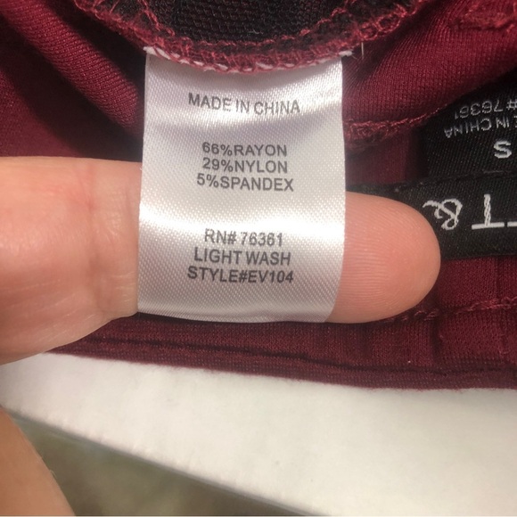 Elliott & Vine Crop Burgundy Leggings Small - Picture 4 of 5